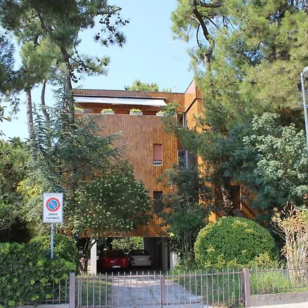 Aurora Apartment *